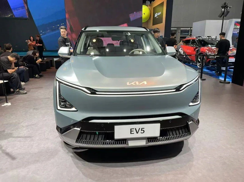 KIA EV{0}} Air 2025